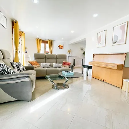 Holiday home #fw The House Of Sunny Gardens