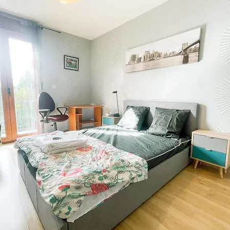 #fw The House Of Sunny Gardens Holiday home *