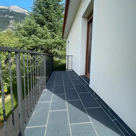 #fw The House Of Sunny Gardens Holiday home Saint Ismier